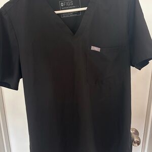 FIGS women’s Black Scrub Top